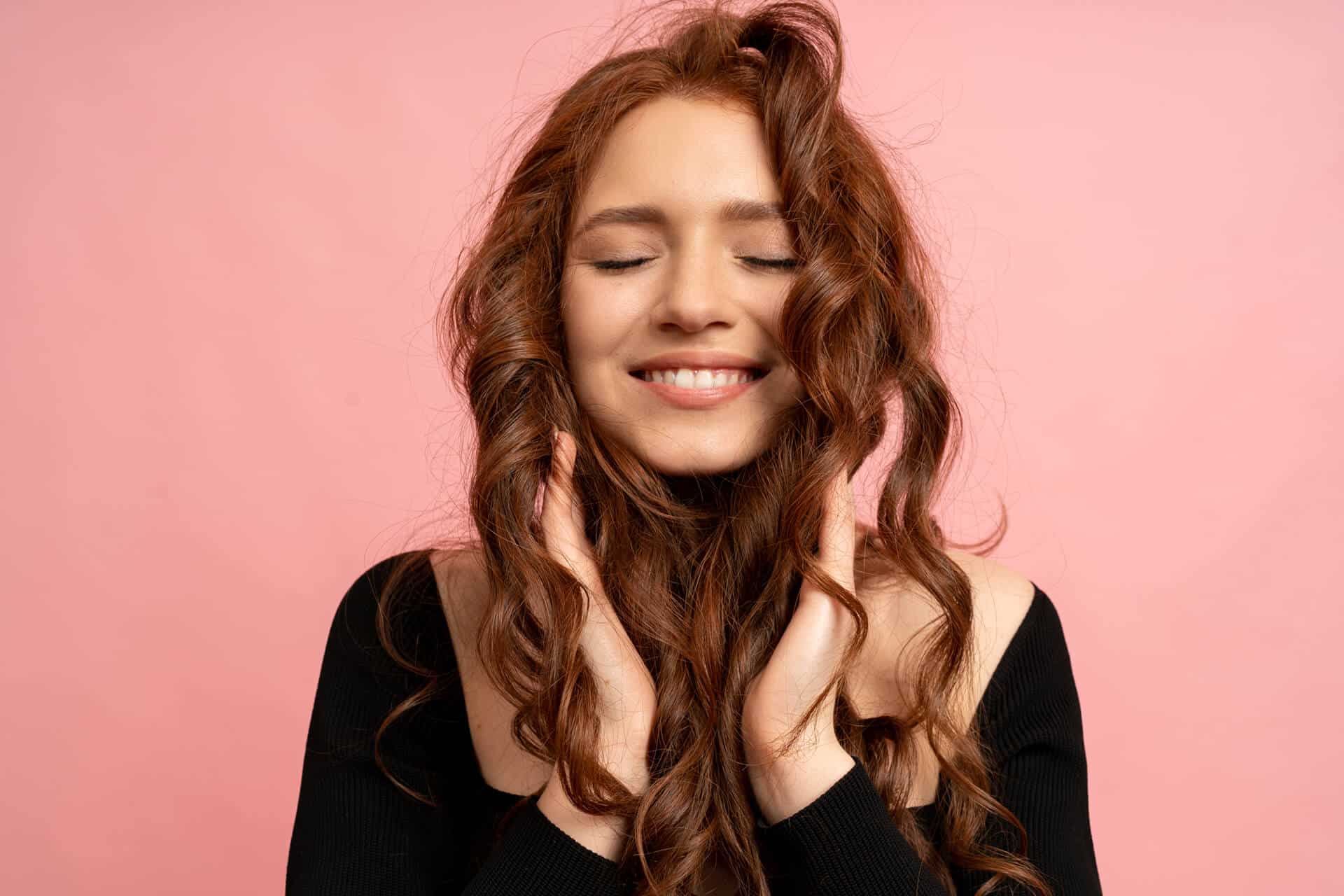 Tricks to improve the appearance of fine curly hair