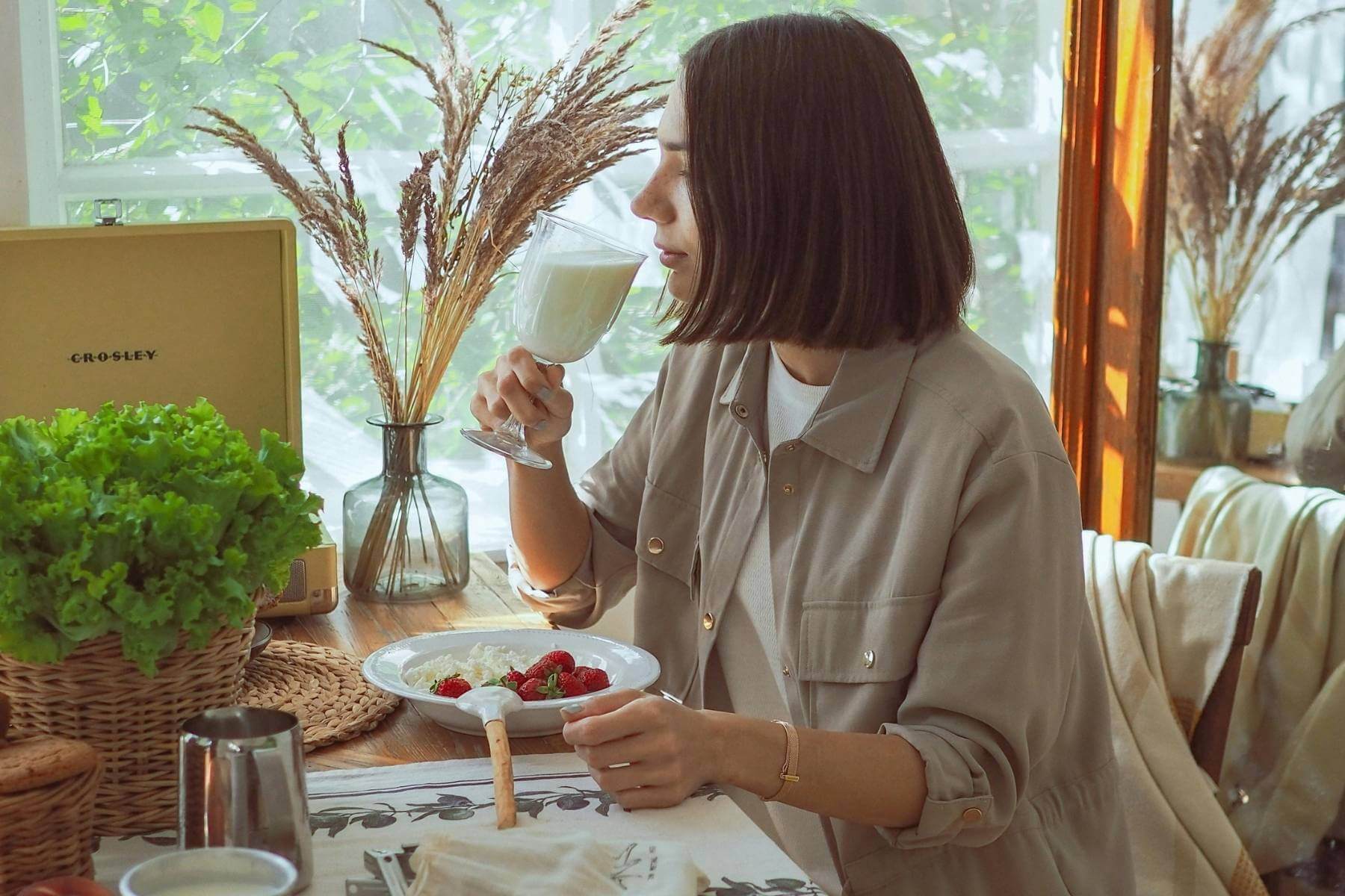 What To Eat For Healthier Hair: 10 Everyday Foods That Really Help