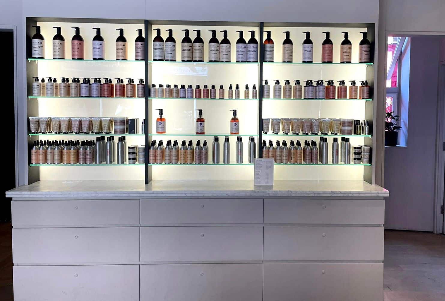 Wet Hair Look with Windle London and Windle Lab